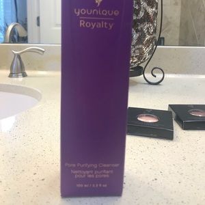 Younique Pore Purifying Cleanser
